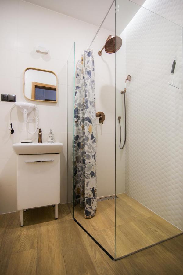 שייראדז Apartamenty W Kamienicy מראה חיצוני תמונה